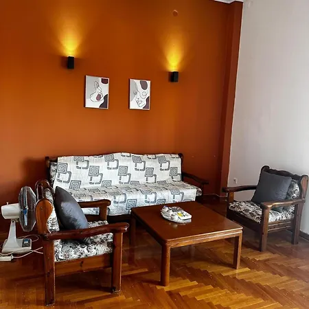 Vintage παραθαλάσσια Pet Friendly κατοικια στο κιάτο!!! Kiáton