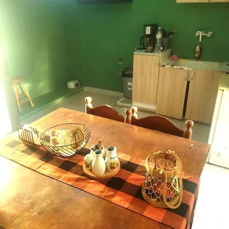 Vintage παραθαλάσσια Pet Friendly κατοικια στο κιάτο!!! Holiday home